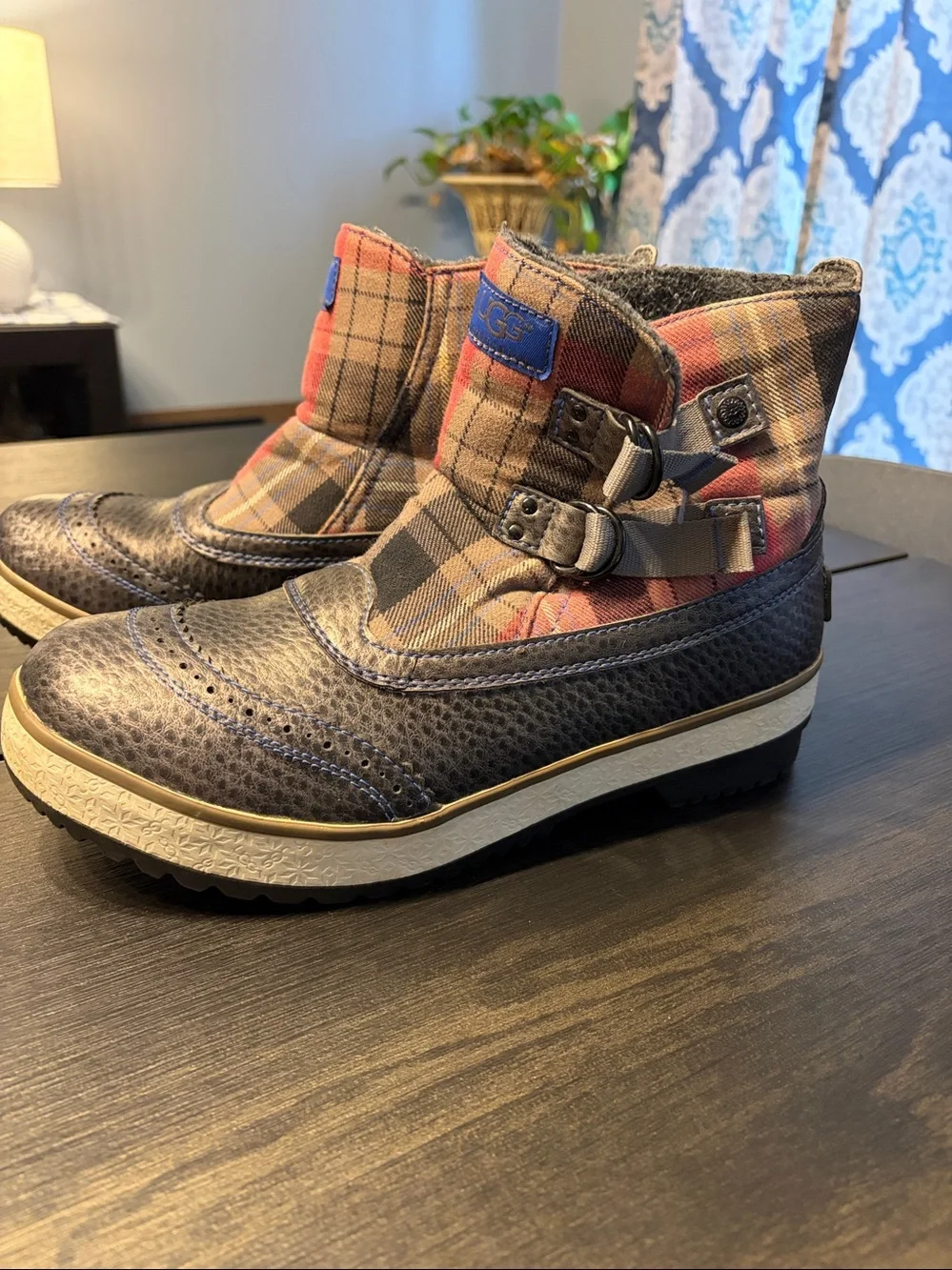 UGG Marais Plaid Waterproof Wool Lined Winter Ankle Boots Grey Red Women’s Size
